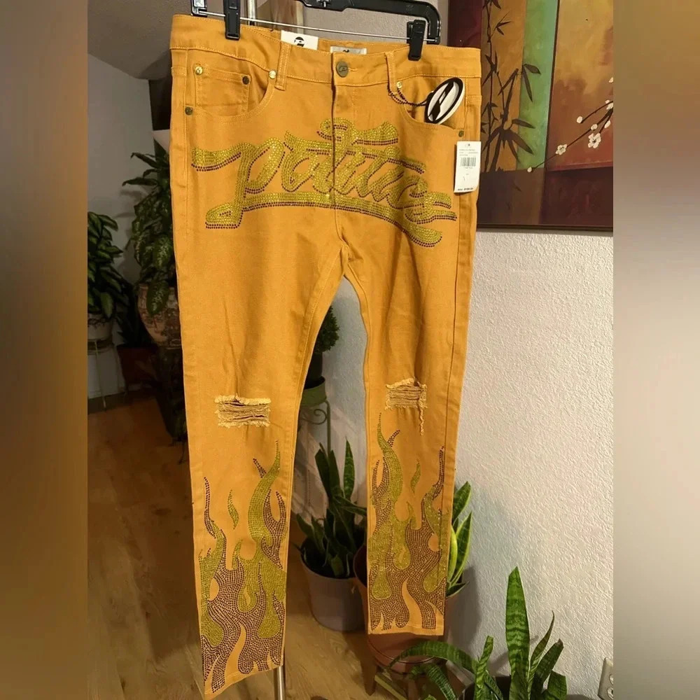 Politics rhinestone khaki/green distressed jeans men’s size 36/32